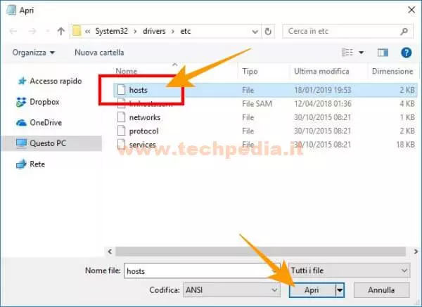 Hosts W10 022